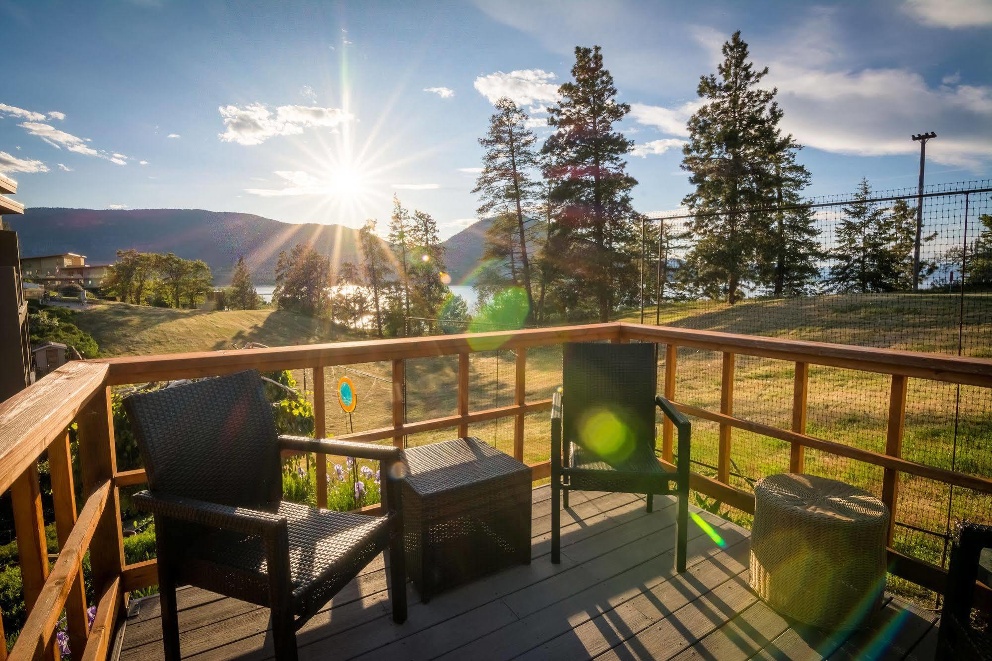 Cormier'S Studio Guest Suites Penticton Kültér fotó